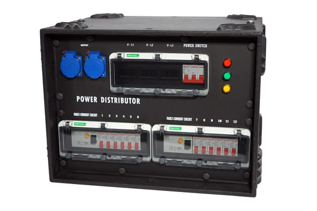 FPB-211 CEE strømdistributor 6U rack