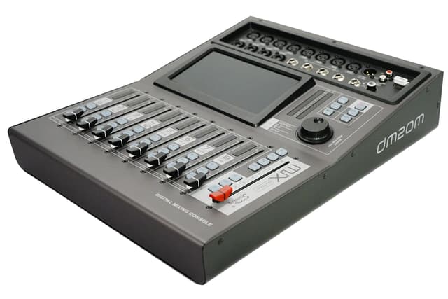 DM20M Digital Mixing Console